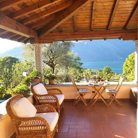 Casa Intignano - Camera Con Bagno E Portico Vista Lago Tremezzo Kültér fotó