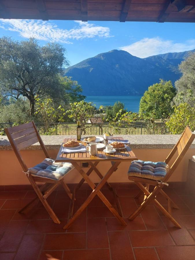 Casa Intignano - Camera Con Bagno E Portico Vista Lago Tremezzo Kültér fotó